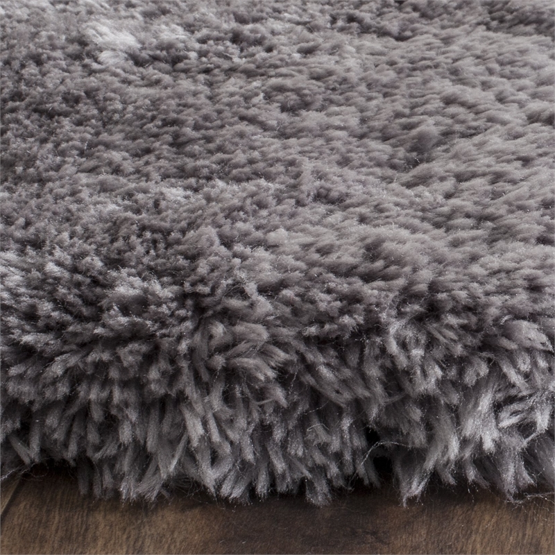 Safavieh Arctic Shag 5' Square Hand Tufted Rug in Gray