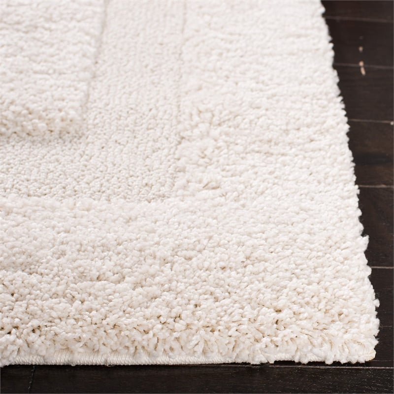 Safavieh Florida Shag 6' X 9' Power Loomed Rug in Creme and Creme