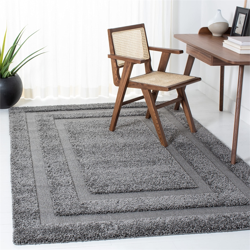 Safavieh Florida Shag 6' X 9' Power Loomed Rug in Gray and Gray