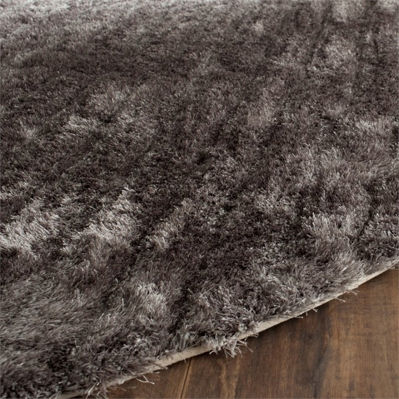 Safavieh 3D Shag 6' Round Hand Tufted Rug in Silver