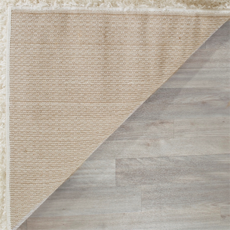 Safavieh Athens Shag 6' X 9' Power Loomed Polypropylene Rug in White