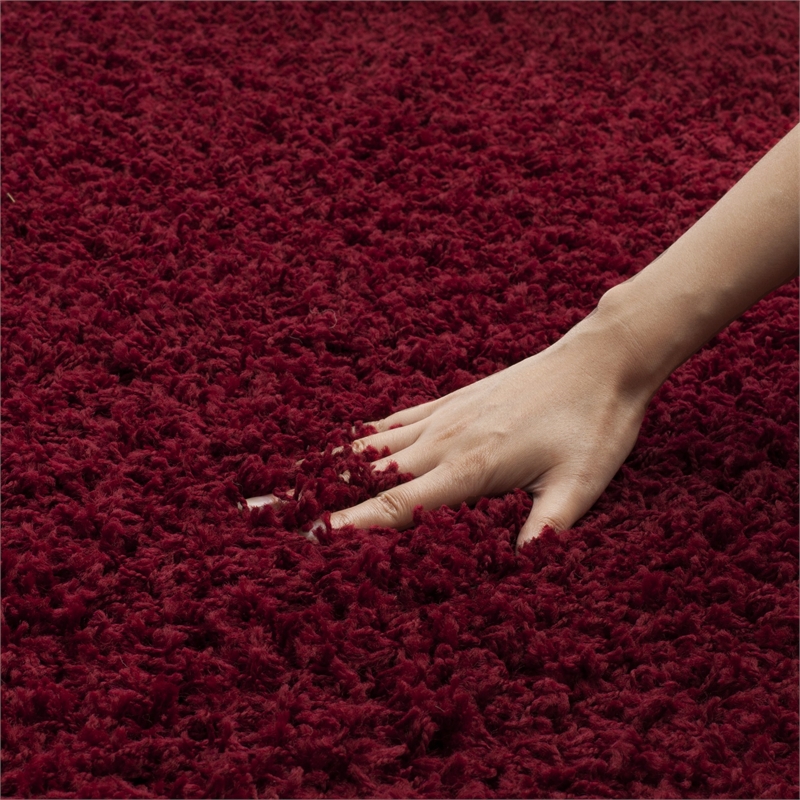 Safavieh Athens Shag 4' X 6' Power Loomed Polypropylene Rug in Red