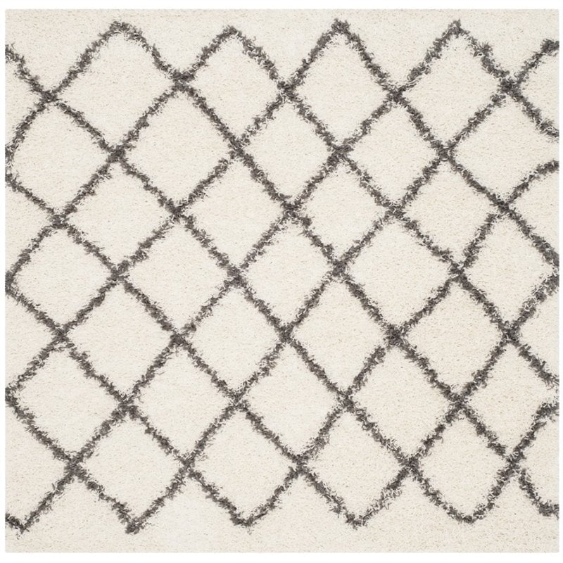 Safavieh Dallas Shag 3' X 5' Power Loomed Rug in Ivory and Dark Green