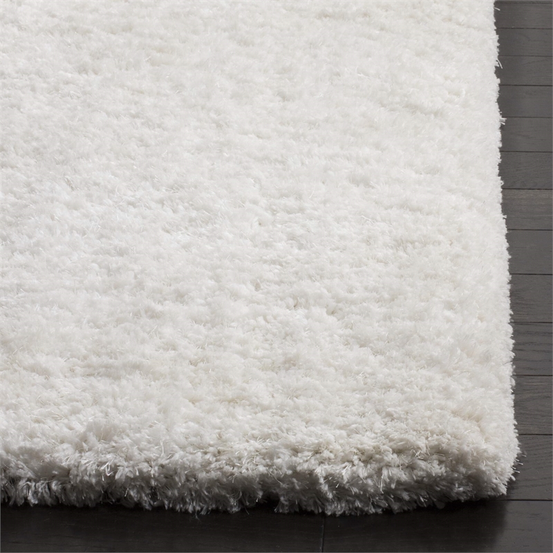 Safavieh Florence Shag 5' X 8' Handmade Polyester Rug in White