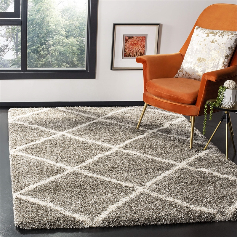 Safavieh Hudson Shag 3' X 5' Power Loomed Rug in Gray and Ivory