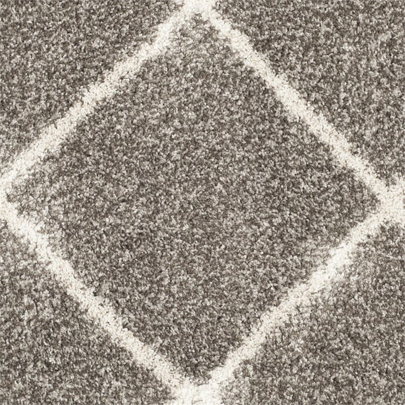 Safavieh Hudson Shag 7' Round Power Loomed Rug in Gray and Ivory
