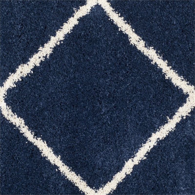 Safavieh Hudson Shag 7' Round Power Loomed Rug in Navy and Ivory
