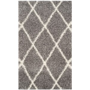 Safavieh Montreal Shag 5'3&quot X 7'6&quot Power Loomed Rug in Gray and Ivory