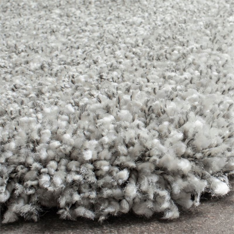 Safavieh Santa Monica Shag 4' X 6' Power Loomed Rug in Silver