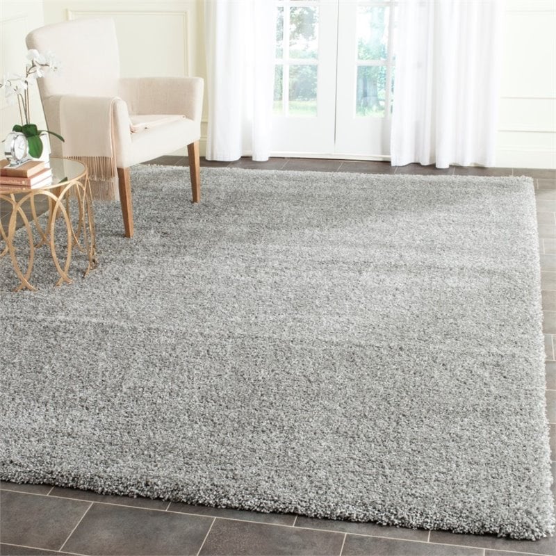 Safavieh Santa Monica Shag 4' X 6' Power Loomed Rug in Silver