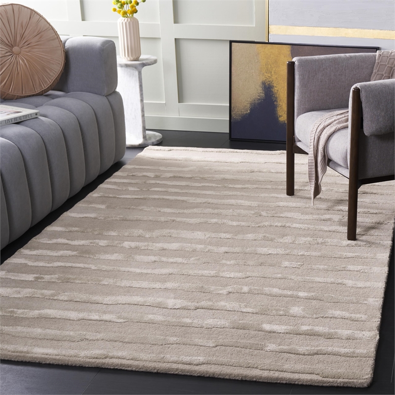 Safavieh Soho 6' X 9' Hand Tufted Wool Rug in Gray
