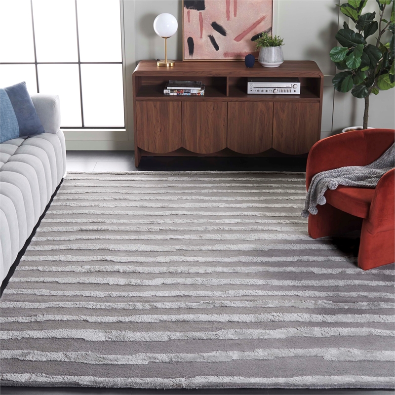 Safavieh Soho 9' X 12' Hand Tufted Wool Rug in Gray