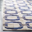 Safavieh Studio Leather 5' X 8' Hand Woven Leather Rug in Ivory