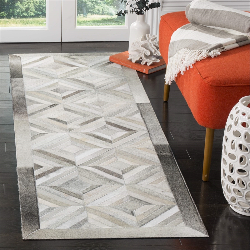 Safavieh Studio Leather 3' X 5' Hand Woven Leather Rug in Gray