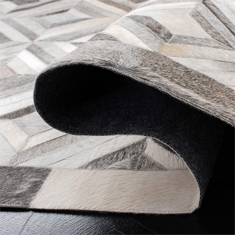 Safavieh Studio Leather 3' X 5' Hand Woven Leather Rug in Gray