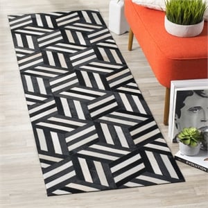 Safavieh Studio Leather 2'3&quot X 7' Hand Woven Leather Rug