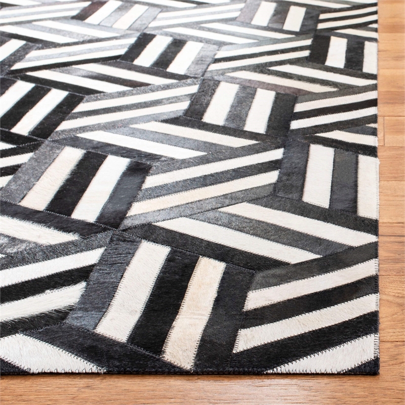 Safavieh Studio Leather 4' X 6' Hand Woven Leather Rug