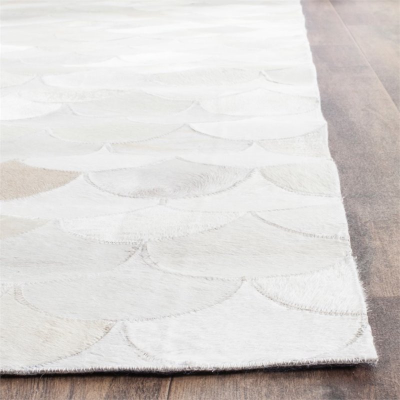 Safavieh Studio Leather 4' X 6' Hand Woven Leather Rug