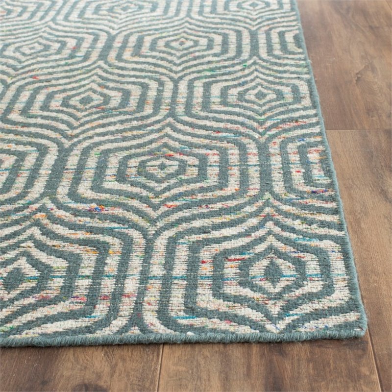 Safavieh Straw Patch 4' X 6' Hand Woven Flatweave Rug in Blue