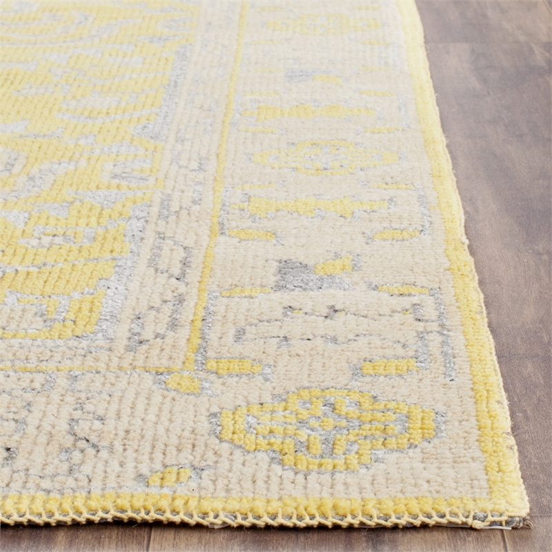 Safavieh Stone Wash 10' X 14' Hand Knotted Rug in Yellow