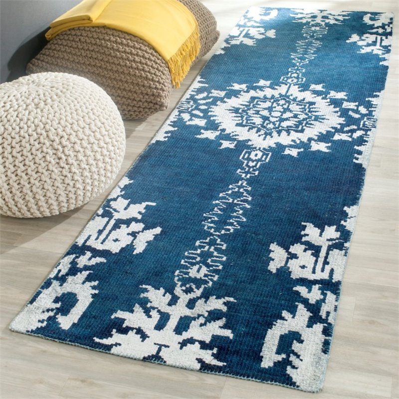 Safavieh Stone Wash 6' Square Hand Knotted Rug in Indigo