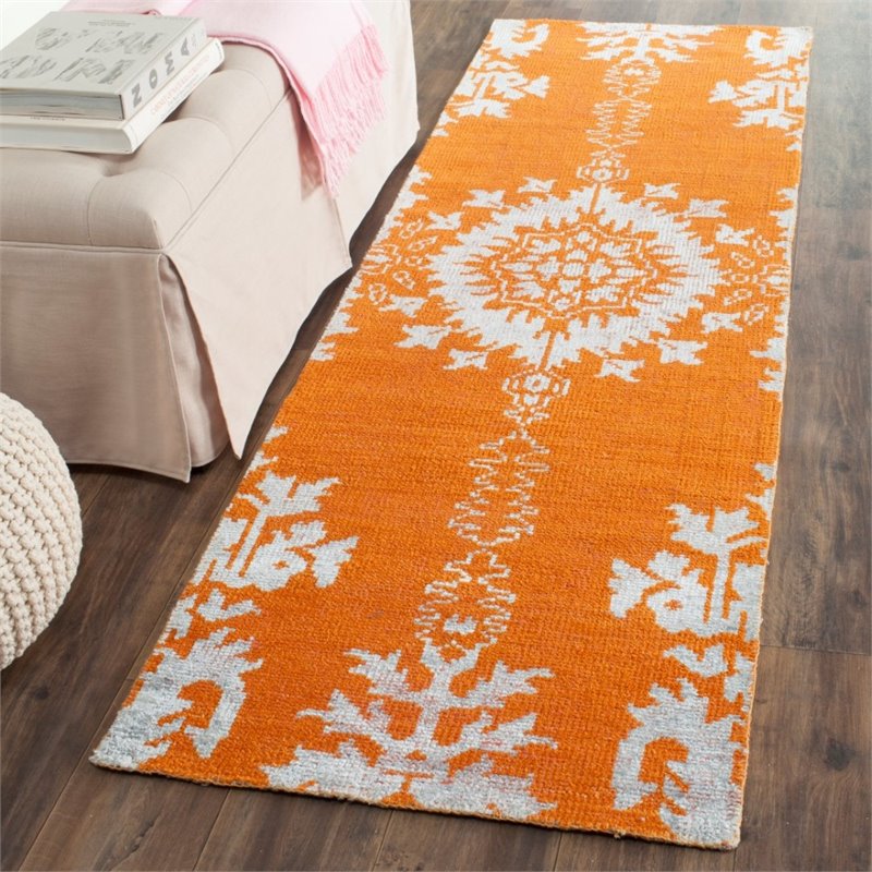 Safavieh Stone Wash 6' X 9' Hand Knotted Rug in Gold