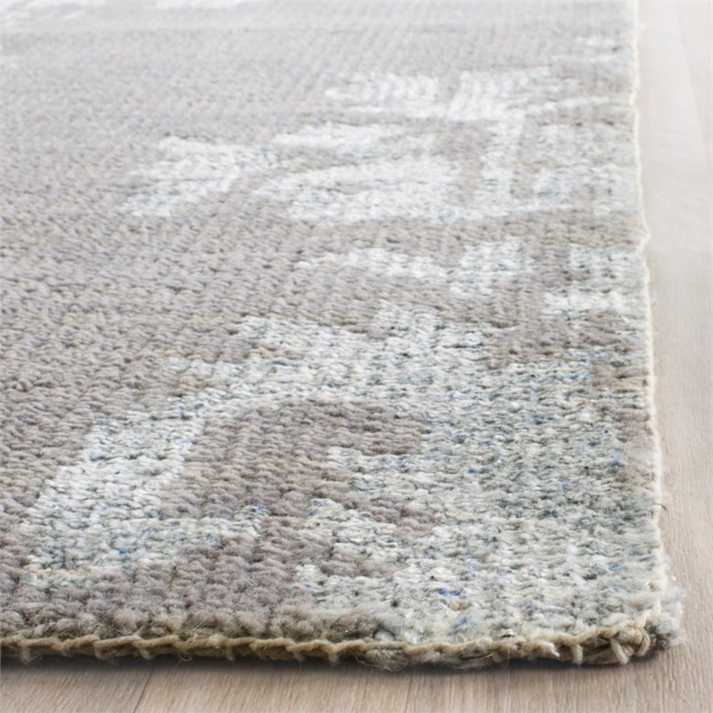 Safavieh Stone Wash 6' X 9' Hand Knotted Rug in Gray