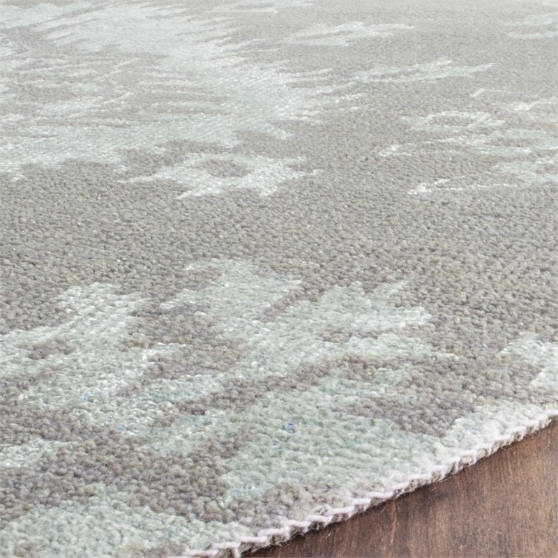 Safavieh Stone Wash 6' Square Hand Knotted Rug in Gray