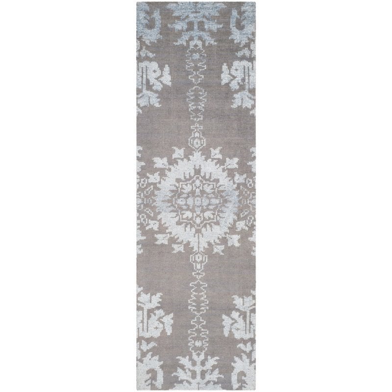 Safavieh Stone Wash 8' X 10' Hand Knotted Rug in Gray