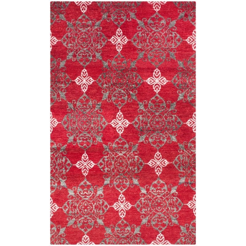 Safavieh Stone Wash 4' X 6' Hand Knotted Rug in Red and Ivory