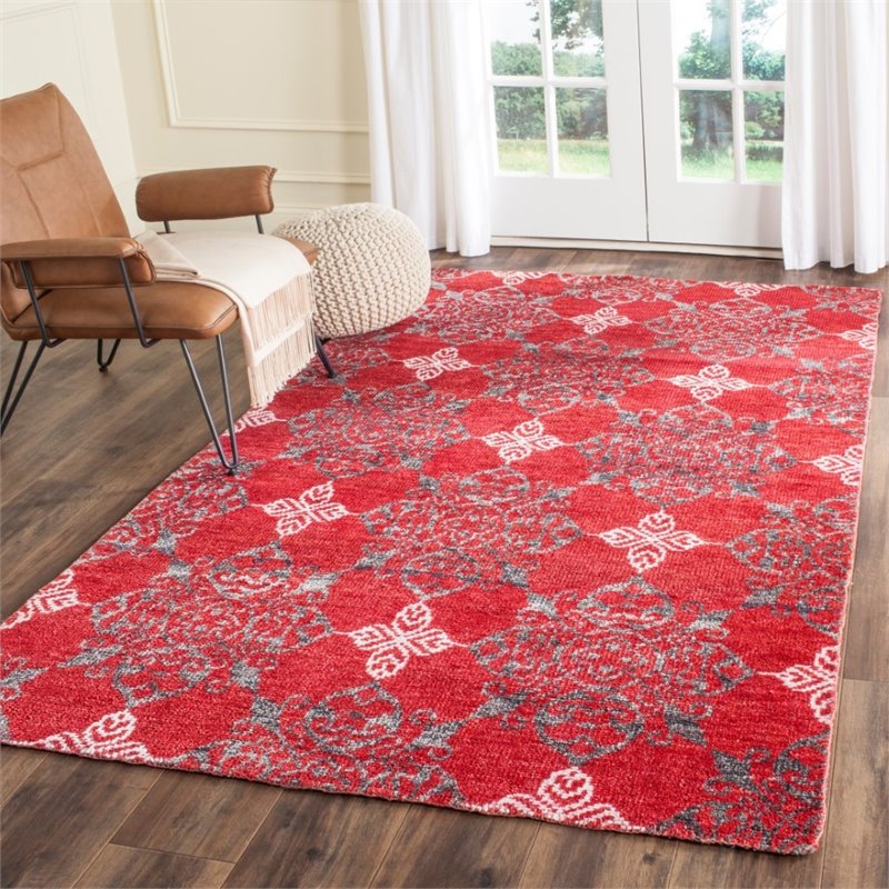 Safavieh Stone Wash 5' X 8' Hand Knotted Rug in Red and Ivory