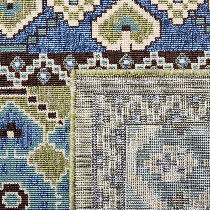 Safavieh Veranda 4' X 5'7