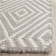 Safavieh Wilton 5' X 8' Handmade Rug in Silver and Ivory