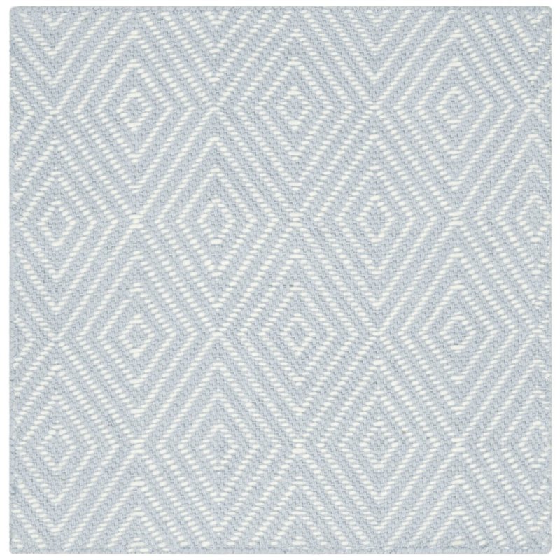 Safavieh Wilton 5' X 8' Handmade Rug in Light Blue and Ivory