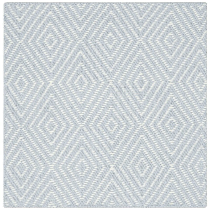 Safavieh Wilton 5' X 8' Handmade Rug in Light Blue and Ivory