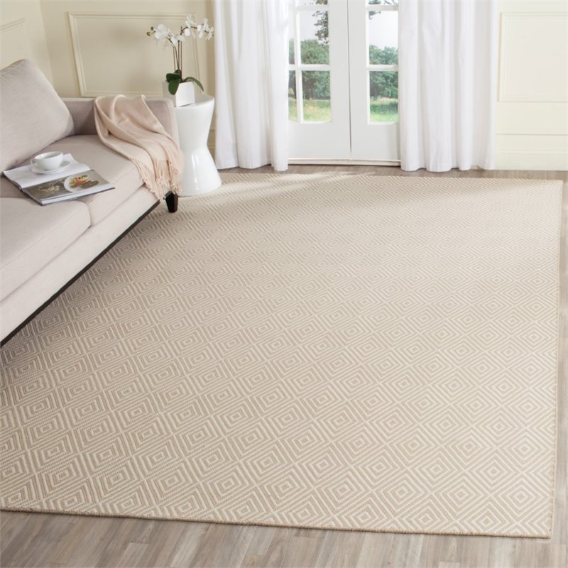 Safavieh Wilton 8' X 10' Handmade Rug in Beige and Ivory