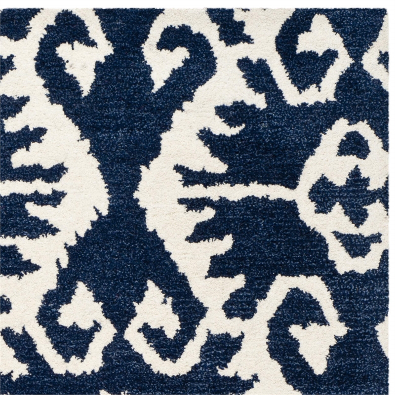 Safavieh Wyndham 8' X 10' Power Loomed Acrylic Rug
