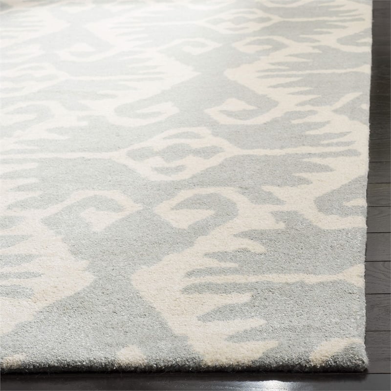Safavieh Wyndham 10' X 14' Power Loomed Acrylic Rug in Gray and Ivory