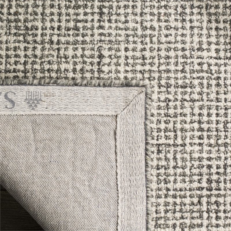 Safavieh Abstract 6' X 9' Hand Tufted Wool Rug in Sage and Ivory