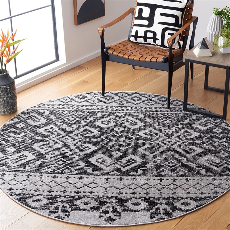 Safavieh Adirondack 4' X 4' Round Rug in Silver and Black