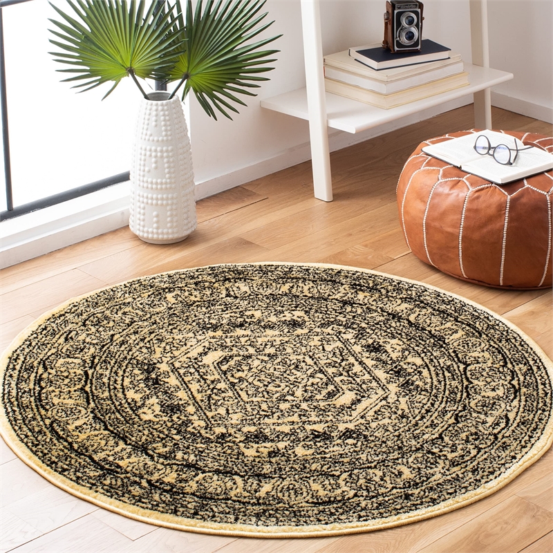 Safavieh Adirondack 4' X 4' Round Rug in Gold and Black