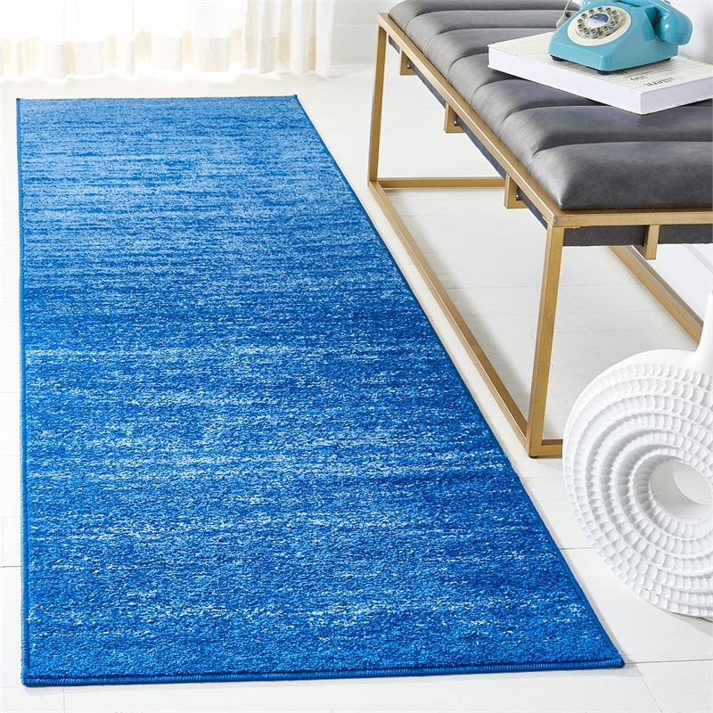 Safavieh Adirondack 8' X 8' Round Rug in Light Blue and Dark Blue