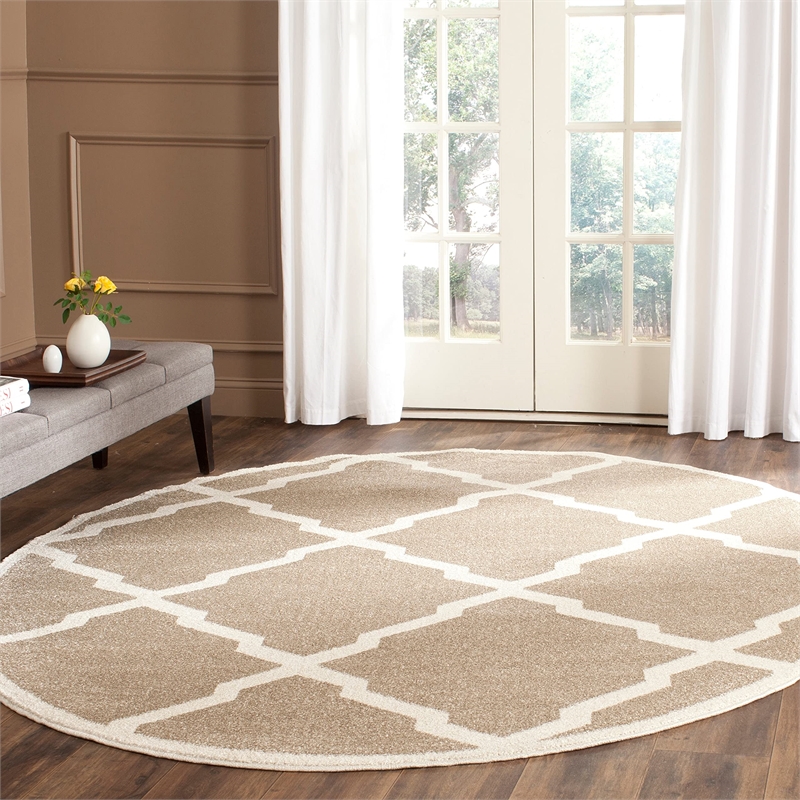 Safavieh Amherst 5' X 5' Round Rug in Wheat and Beige
