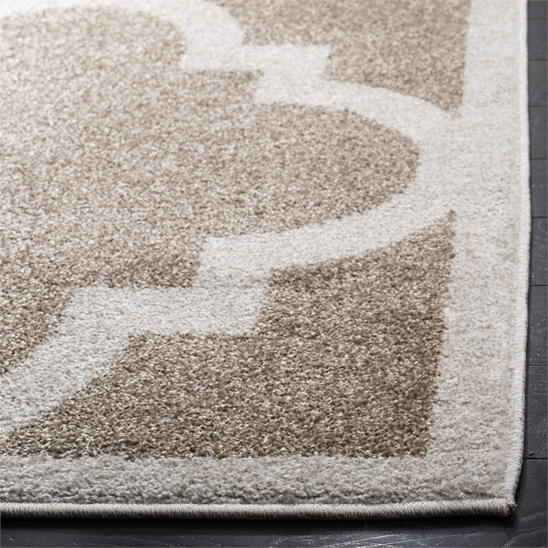 Safavieh Amherst 5' X 5' Square Rug in Wheat and Beige