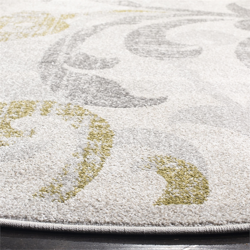 Safavieh Amherst 5' X 5' Round Rug in Ivory and Light Gray