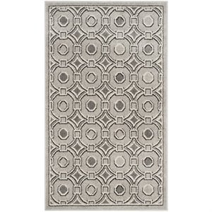Safavieh Amherst 3' X 5' Rug in Light Gray and Ivory