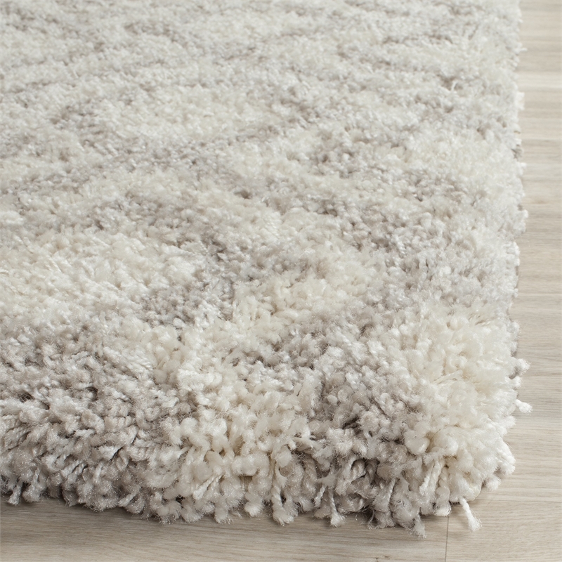 Safavieh Arizona Shag 3' X 5' Rug in Ivory and Beige