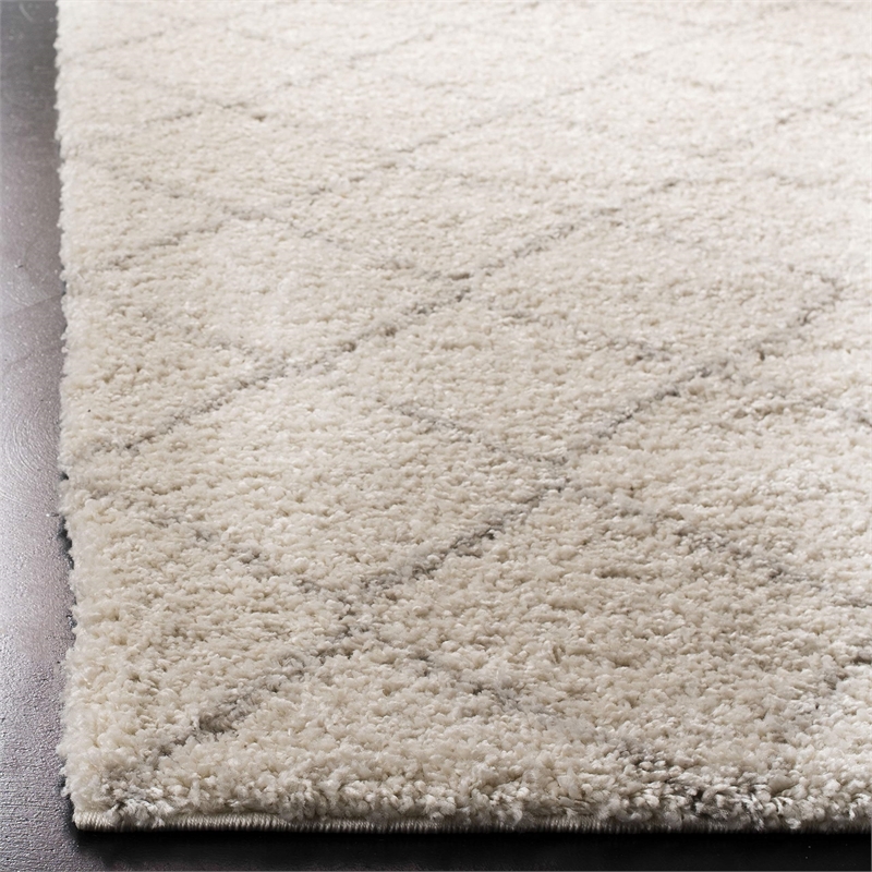 Safavieh Arizona Shag 8' X 10' Rug in Ivory and Beige