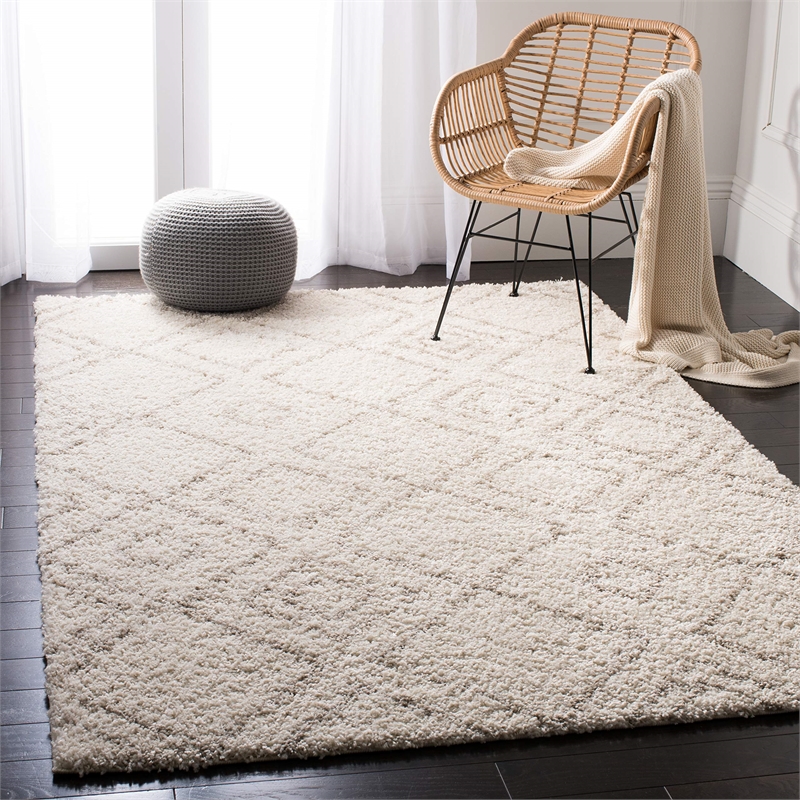 Safavieh Arizona Shag 4' X 6' Rug in Ivory and Beige