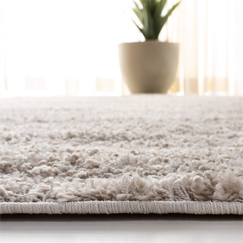 Safavieh Arizona Shag 4' X 6' Rug in Linen